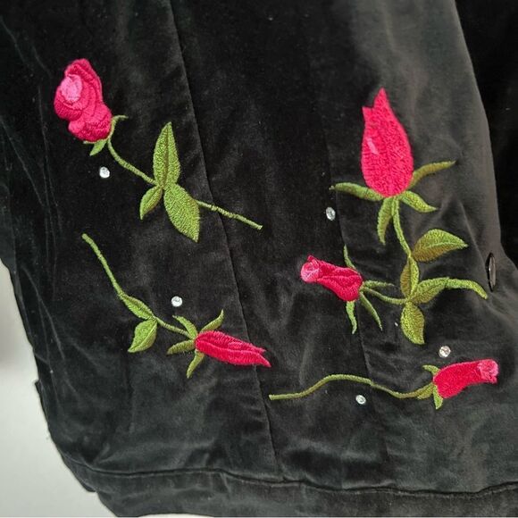 Quacker Factory Black Velvet Rose Embroidered Jacket Size S - Picture 3 of 8